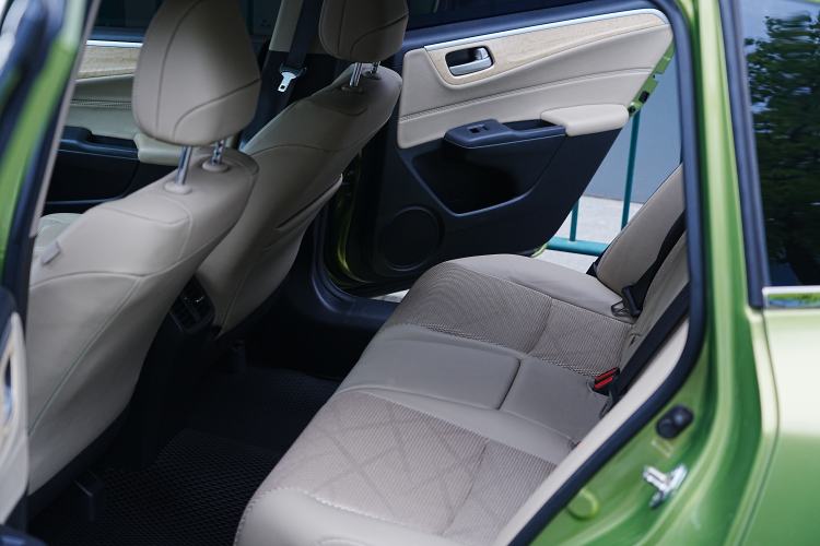 Used Honda Jade 2013 1.8L automatic Comfort version 5 seats Interior 10