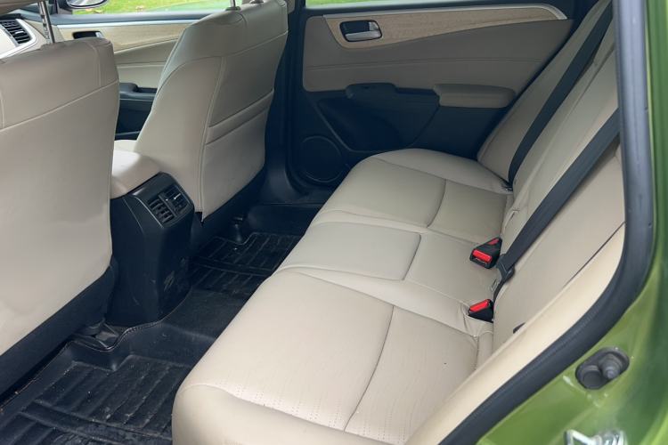Used Honda Jade 2013 1.8L CVT Luxury Edition 5 seats Interior 2