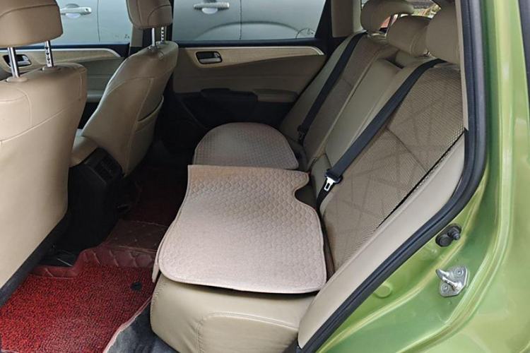 Used Honda Jade 2013 1.8L automatic Comfort version 5 seats Interior 3