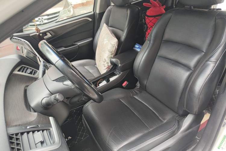 Used Honda Jade 2013 1.8L CVT Luxury Edition 6 seats Left Front Seat