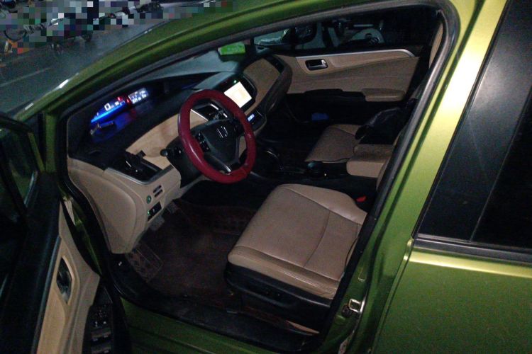 Used Honda Jade 2013 1.8L CVT Luxury Edition 5 seats Left Front Seat