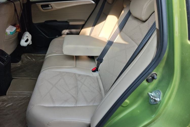 Used Honda Jade 2013 1.8L automatic Comfort version 5 seats Left Rear Seat