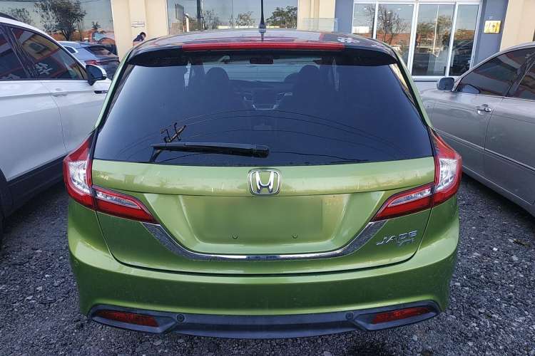 Used Honda Jade 2013 1.8L CVT Luxury Edition 6 seats Rear