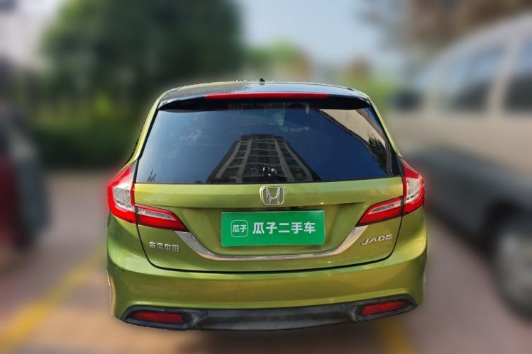 Used Honda Jade 2013 1.8L automatic Comfort version 5 seats Rear