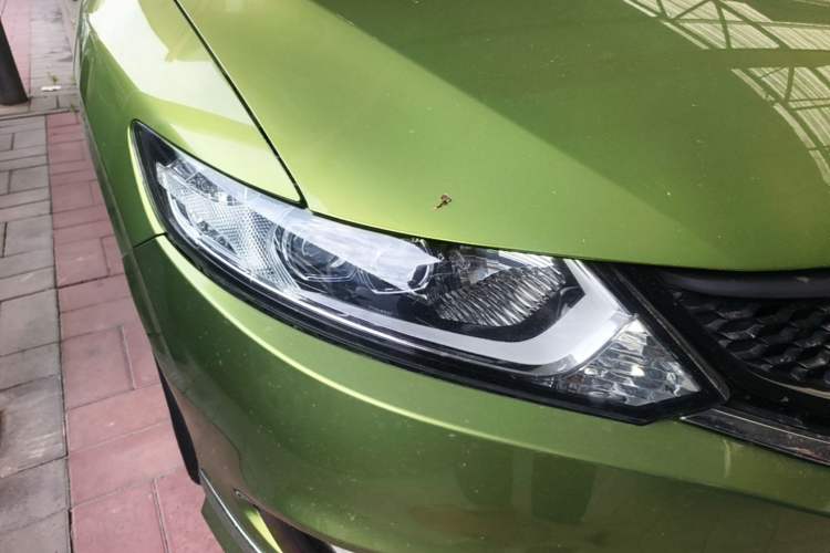 Used Honda Jade 2013 1.8L CVT Luxury Edition 5 seats Right Front Headlight