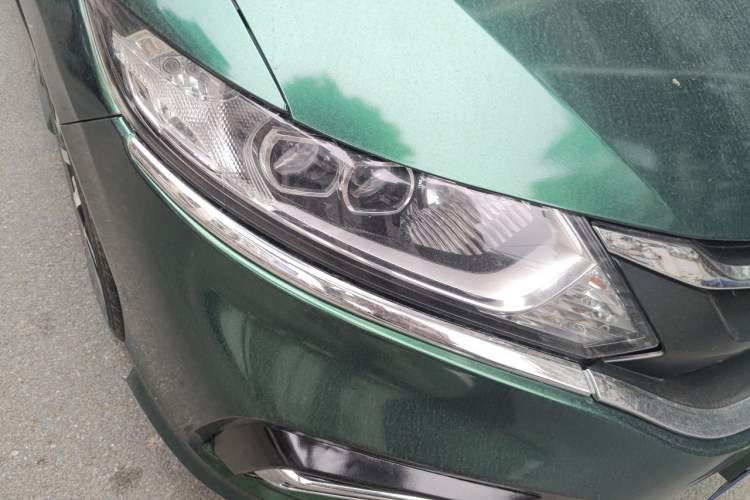 Used Honda Jade 2013 1.8L CVT Luxury Edition 6 seats Right Front Headlight