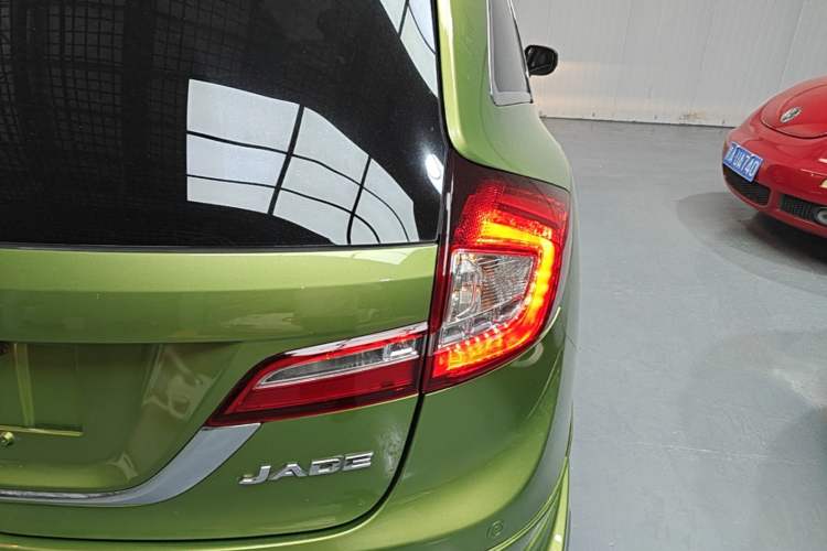 Used Honda Jade 2013 1.8L automatic Comfort version 5 seats Right Rear Taillight
