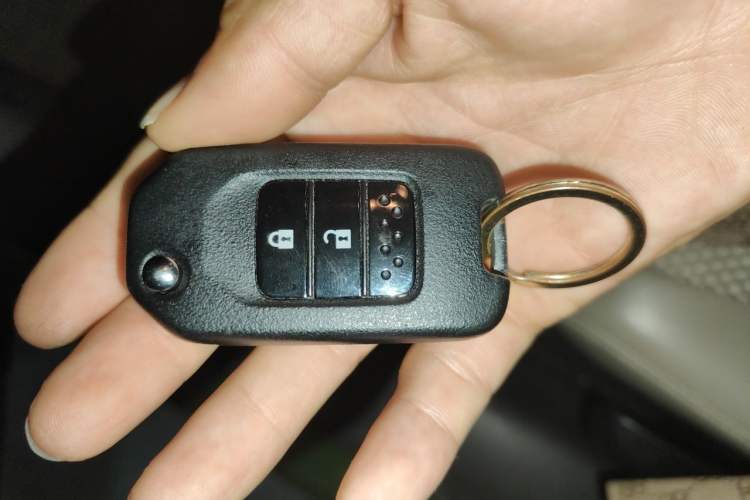 Used Honda Jade 2013 1.8L automatic Comfort version 5 seats Vehicle Key