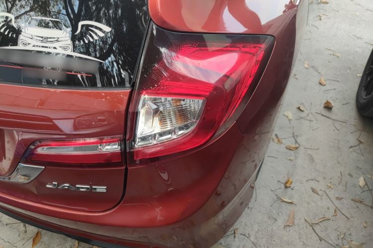 Used Honda Jade 2013 1.8L automatic Comfort version 5 seats Exterior 6