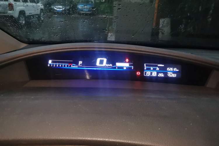 Used Honda Jade 2013 1.8L automatic Comfort version 5 seats Instrument Cluster