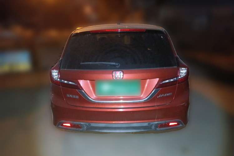 Used Honda Jade 2013 1.8L automatic Comfort version 5 seats Rear
