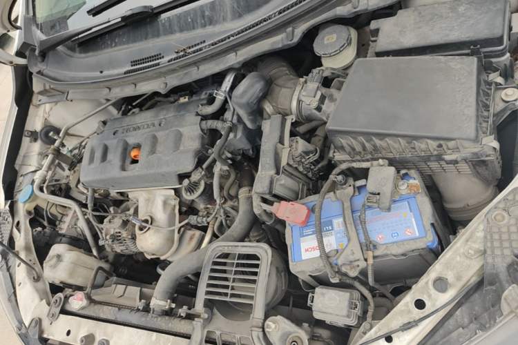 Used Honda Jade 2013 1.8L automatic Comfort version 5 seats Engine Bay