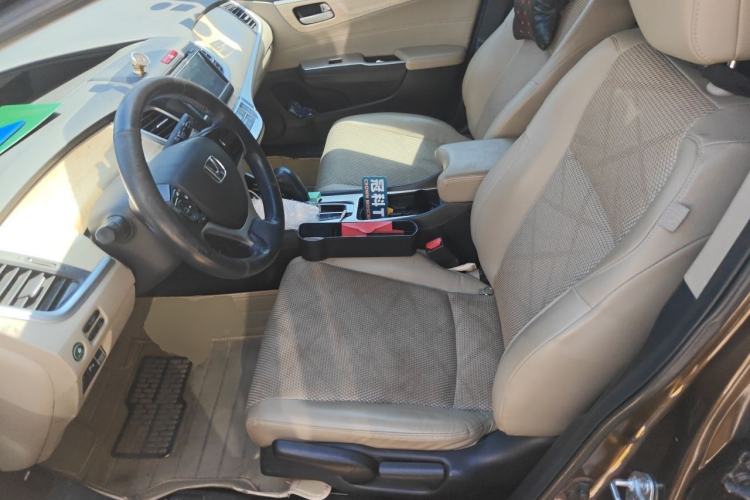Used Honda Jade 2013 1.8L automatic Comfort version 5 seats Left Front Seat