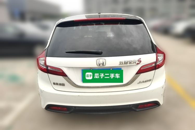 Used Honda Jade 2013 1.8L automatic Comfort version 5 seats Rear