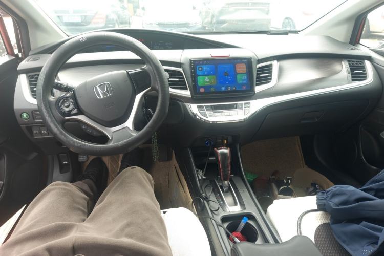 Used Honda Jade 2013 1.8L automatic Comfort version 5 seats Center Console