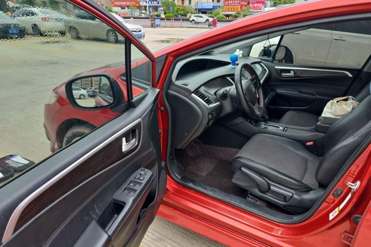 Used Honda Jade 2013 1.8L automatic Comfort version 5 seats Driver Seat