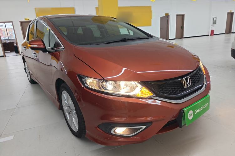 Used Honda Jade 2013 1.8L automatic Comfort version 5 seats Exterior 1