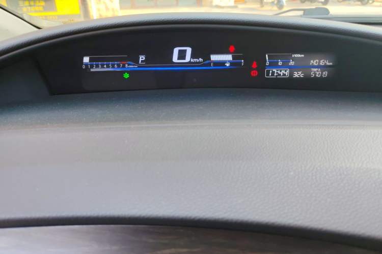 Used Honda Jade 2013 1.8L automatic Comfort version 5 seats Instrument Cluster