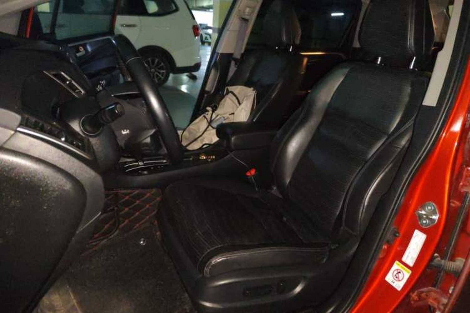 Used Honda Jade 2013 1.8L CVT Luxury Edition 5 seats Left Front Seat