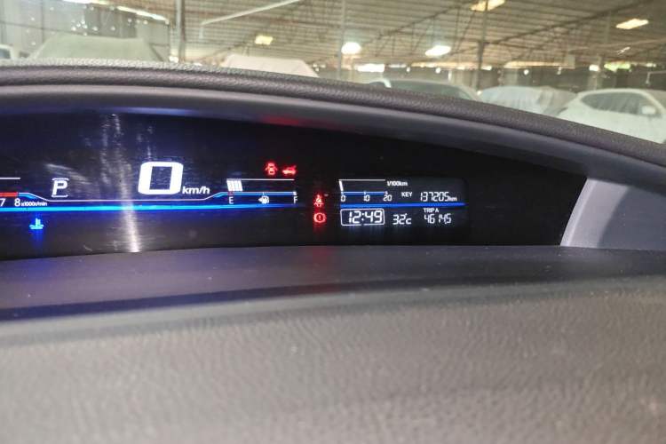 Used Honda Jade 2013 1.8L CVT Luxury Edition 5 seats Odometer Close Up