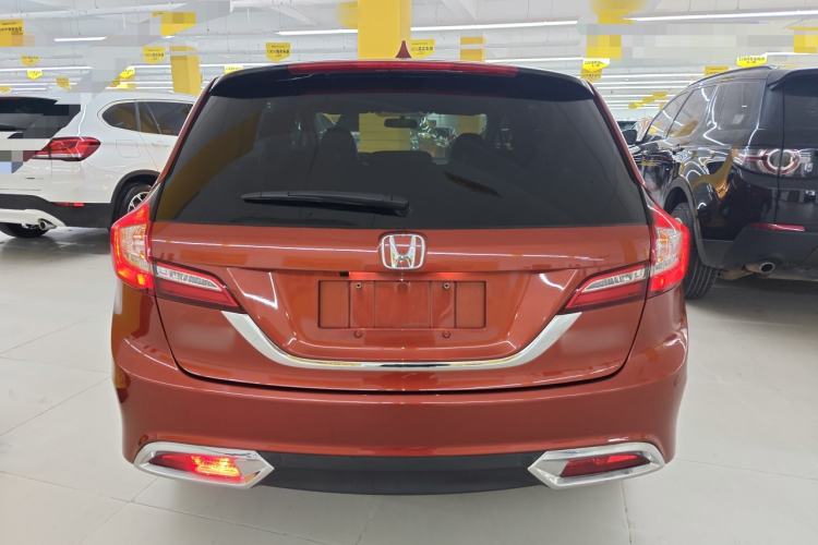 Used Honda Jade 2013 1.8L automatic Comfort version 5 seats Rear
