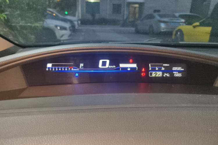 Used Honda Jade 2013 1.8L automatic Comfort version 5 seats Instrument Cluster
