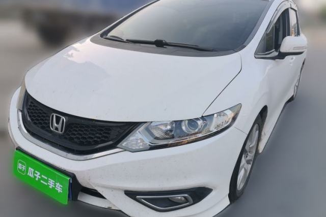 Used Honda Jade 2013 1.8L automatic Comfort version 6 seats