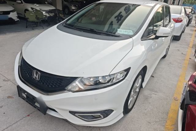 Used Honda Jade 2013 1.8L automatic Comfort version 5 seats