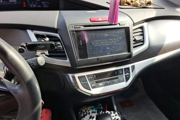 Used Honda Jade 2013 1.8L automatic Comfort version 5 seats Audio And AC Panel