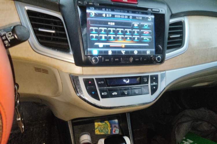 Used Honda Jade 2013 1.8L automatic Comfort version 5 seats Audio And AC Panel