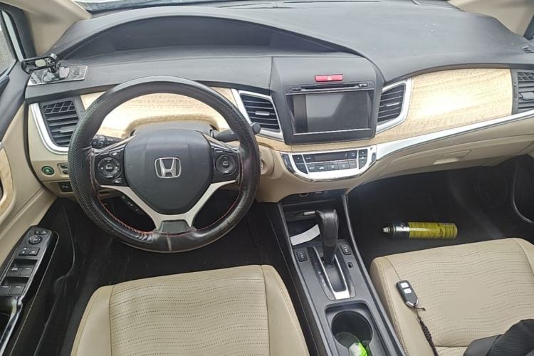 Used Honda Jade 2013 1.8L CVT Luxury Edition 6 seats Center Console