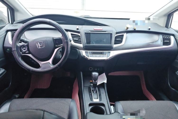 Used Honda Jade 2013 1.8L automatic Comfort version 5 seats Center Console