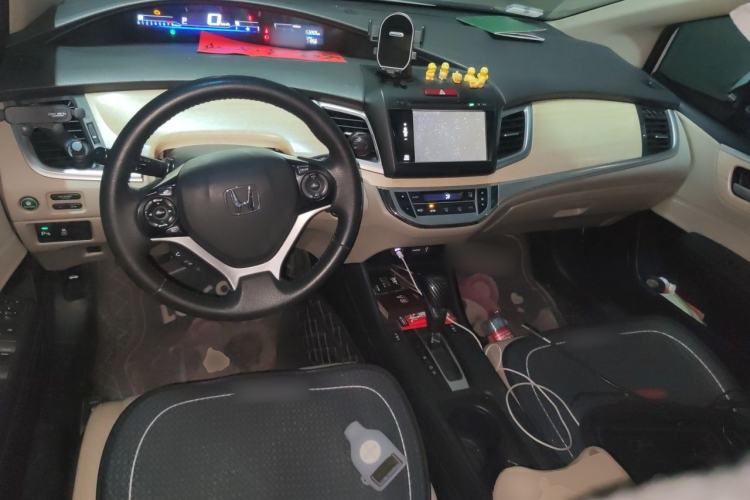 Used Honda Jade 2013 1.8L CVT Luxury Edition 5 seats Center Console