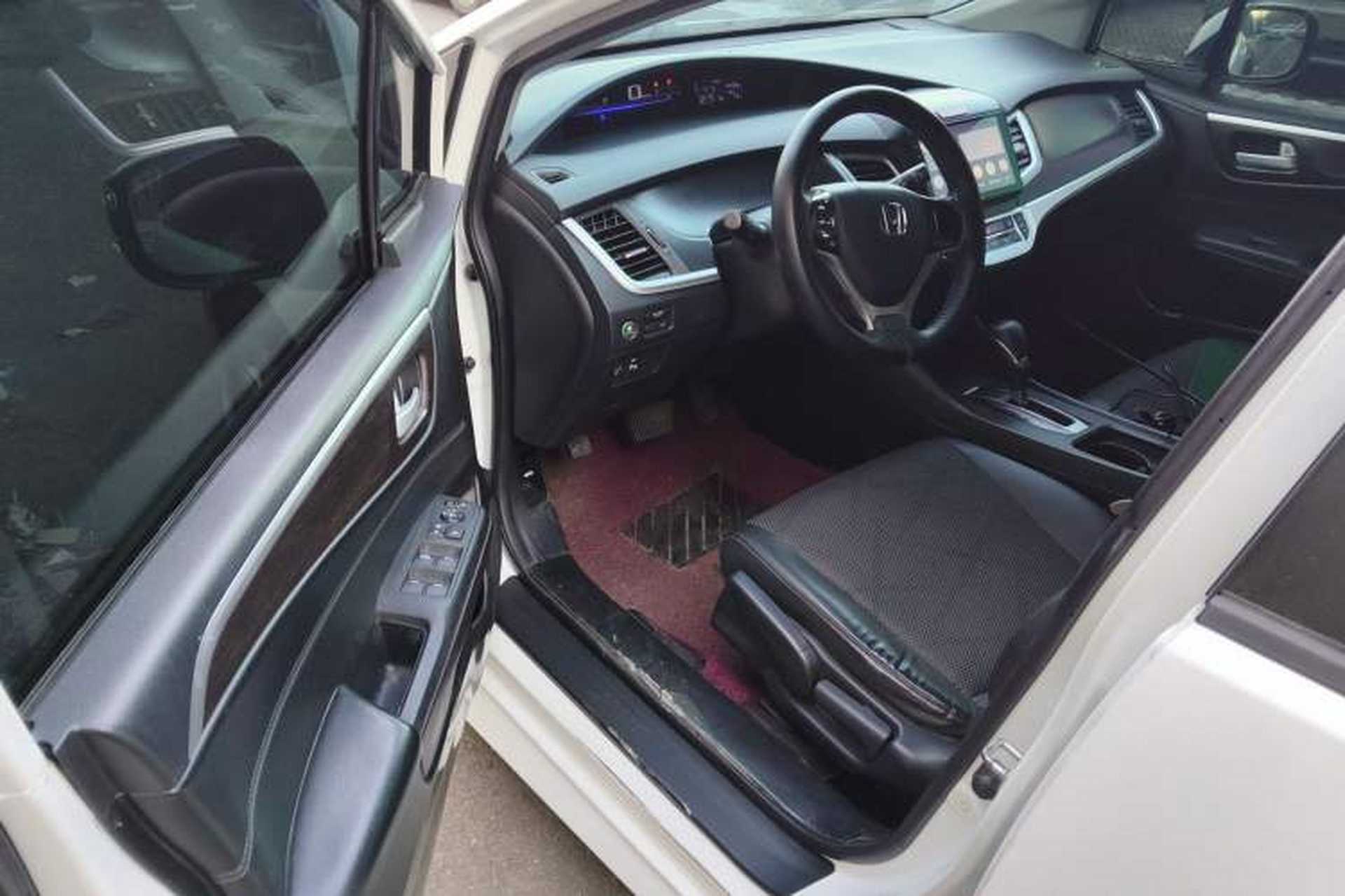 Used Honda Jade 2013 1.8L automatic Comfort version 5 seats Driver Seat