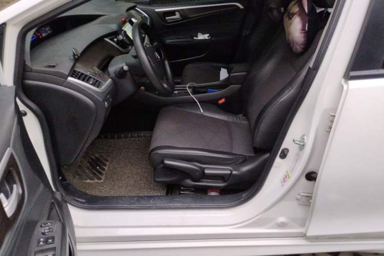 Used Honda Jade 2013 1.8L automatic Comfort version 5 seats Driver Seat