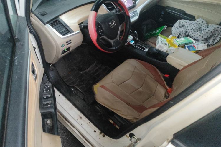 Used Honda Jade 2013 1.8L automatic Comfort version 5 seats Driver Seat