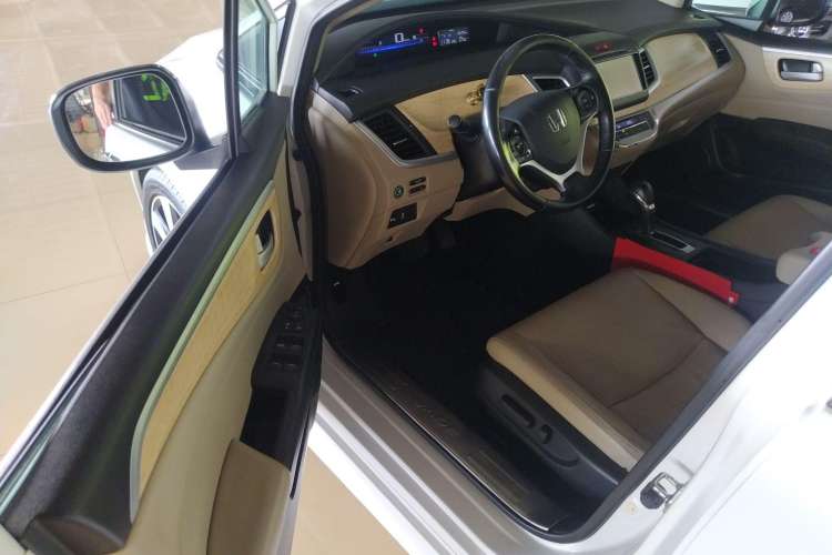 Used Honda Jade 2013 1.8L CVT Luxury Edition 6 seats Driver Seat