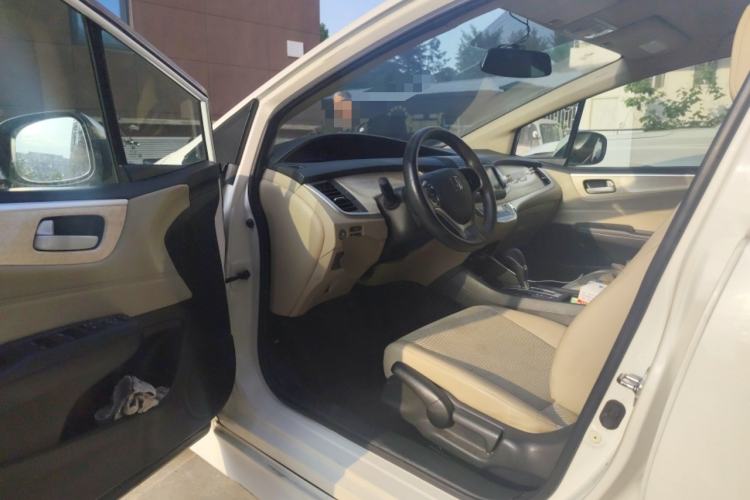 Used Honda Jade 2013 1.8L automatic Comfort version 5 seats Driver Seat