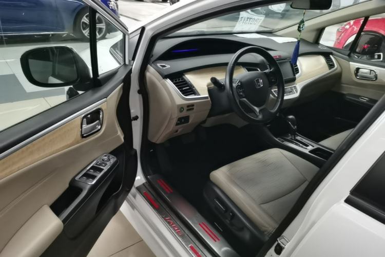 Used Honda Jade 2013 1.8L CVT Luxury Edition 5 seats Driver Seat