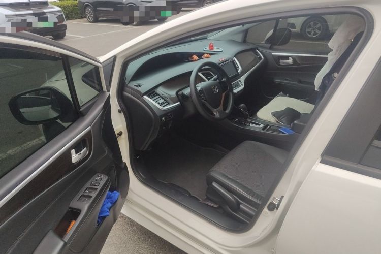 Used Honda Jade 2013 1.8L automatic Comfort version 5 seats Driver Seat
