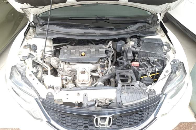 Used Honda Jade 2013 1.8L automatic Comfort version 5 seats Engine Bay