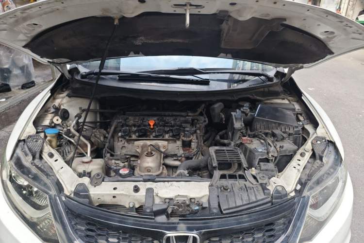 Used Honda Jade 2013 1.8L automatic Comfort version 5 seats Engine Bay