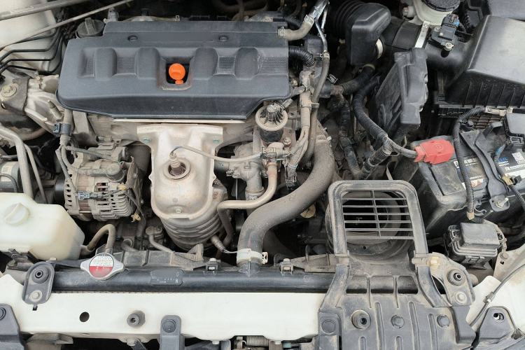 Used Honda Jade 2013 1.8L CVT Luxury Edition 6 seats Engine Bay