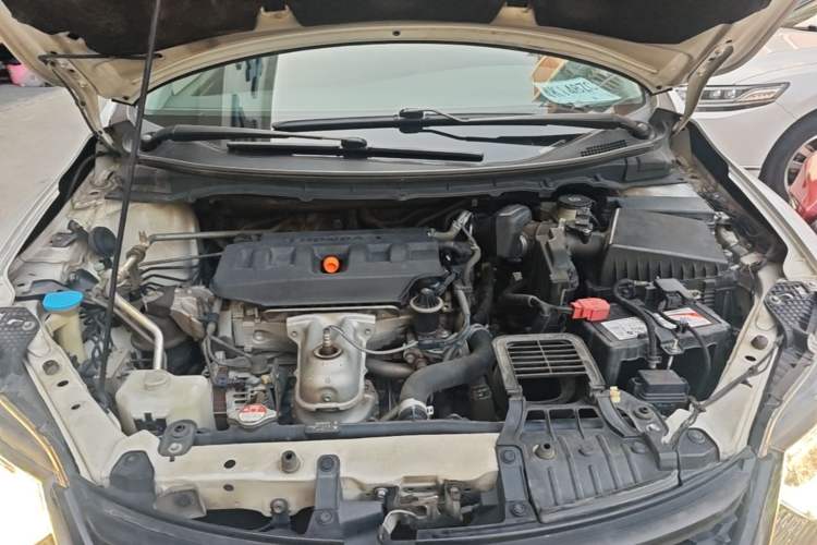Used Honda Jade 2013 1.8L automatic Comfort version 5 seats Engine Bay