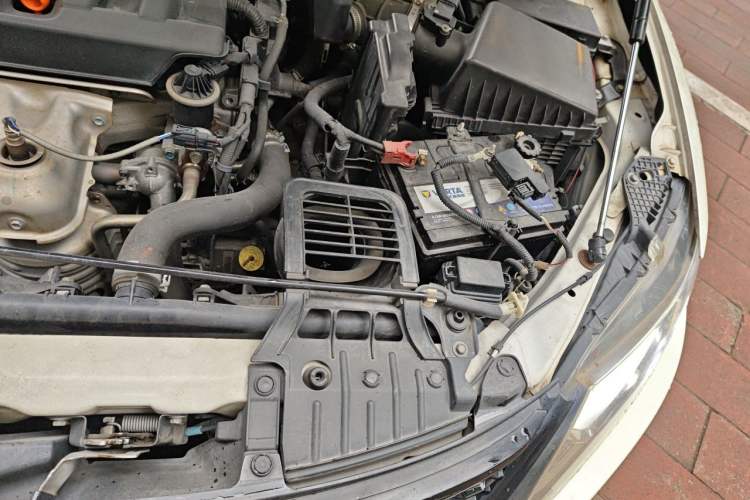 Used Honda Jade 2013 1.8L CVT Luxury Edition 5 seats Engine Bay Left