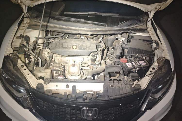 Used Honda Jade 2013 1.8L automatic Comfort version 5 seats Engine Bay