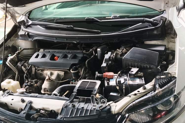 Used Honda Jade 2013 1.8L automatic Comfort version 5 seats Engine Bay