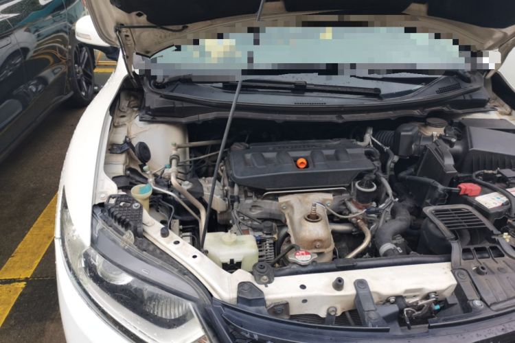 Used Honda Jade 2013 1.8L automatic Comfort version 5 seats Engine Bay Right