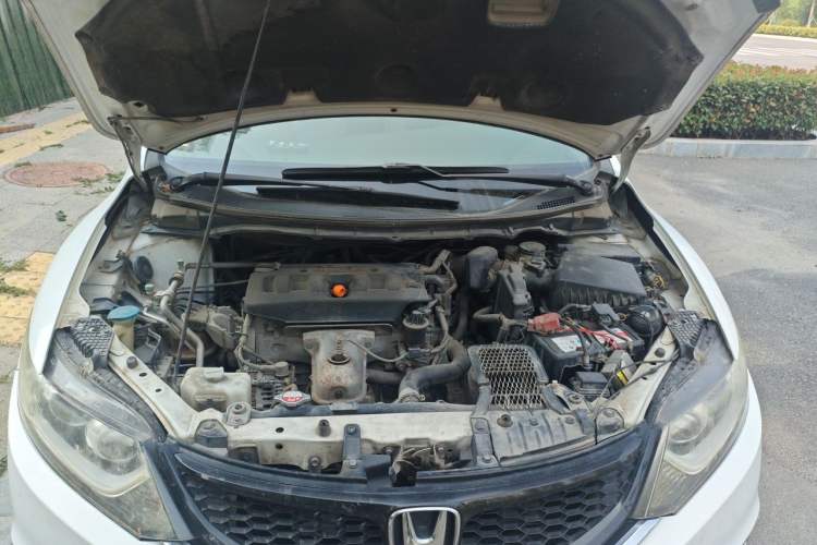 Used Honda Jade 2013 1.8L automatic Comfort version 5 seats Engine Bay