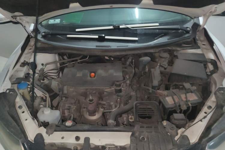 Used Honda Jade 2013 1.8L CVT Luxury Edition 5 seats Engine Bay